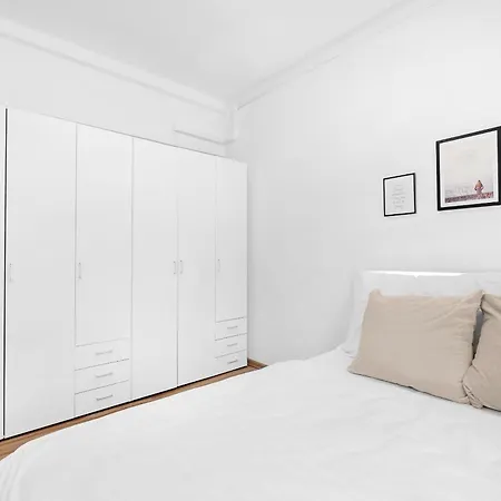 Apartamento 3br Family Close To Bus Station With Ac Bratislava