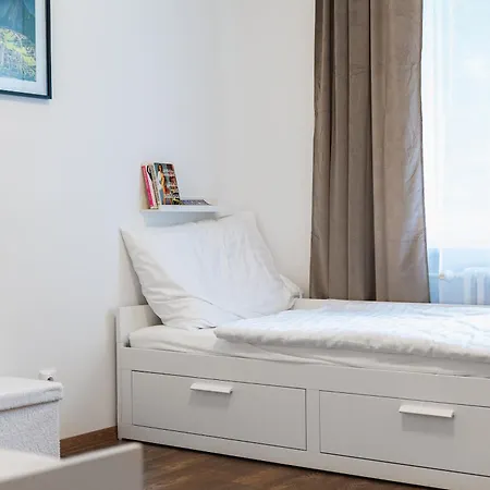 Apartmán Spacious 3br By Bus Station Nivy Mall With Ac *