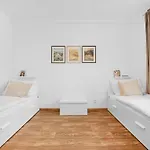 Spacious 3Br Apt By Bus Station Nivy Mall With Ac Bratislava